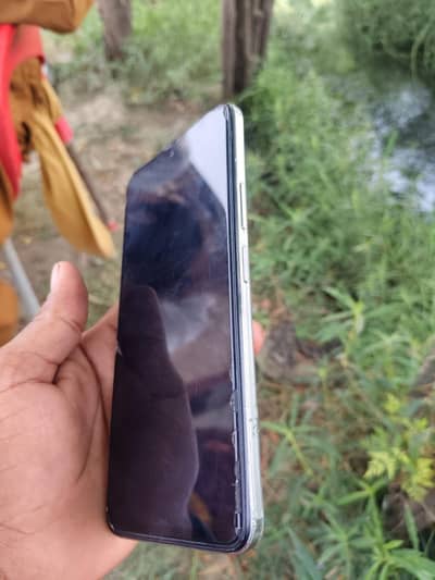 Vivo Y29