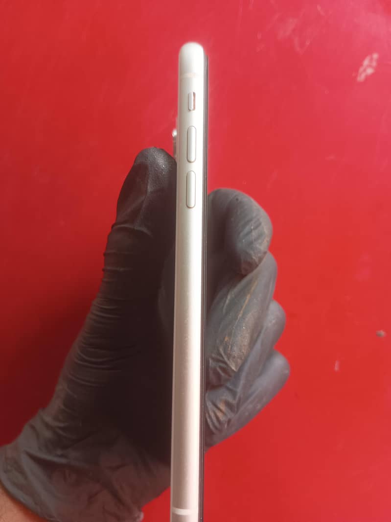 Apple iPhone 11 simple 5