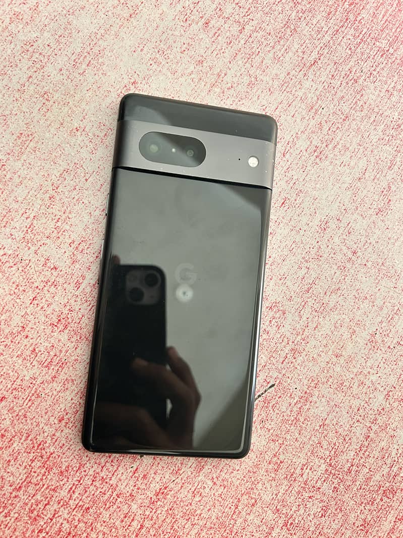 Google Pixel 7 4