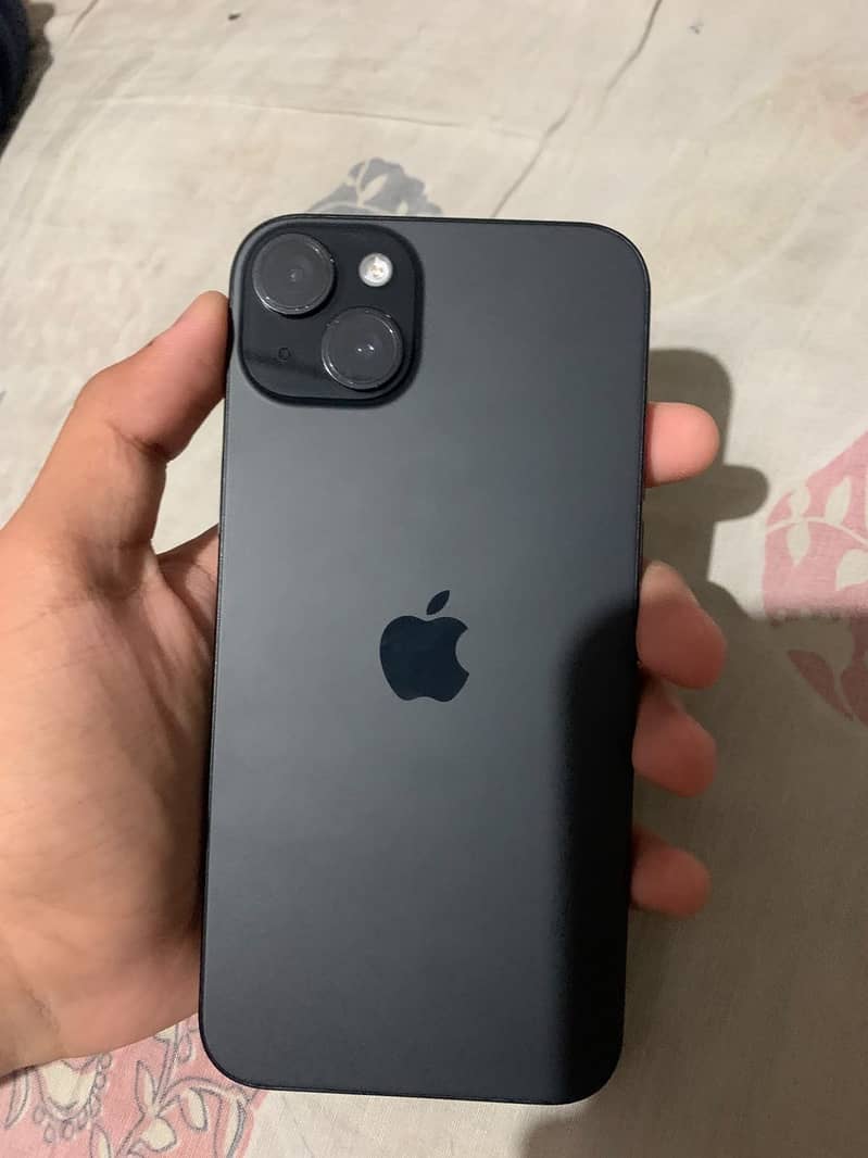 Apple iPhone 15 plus 2
