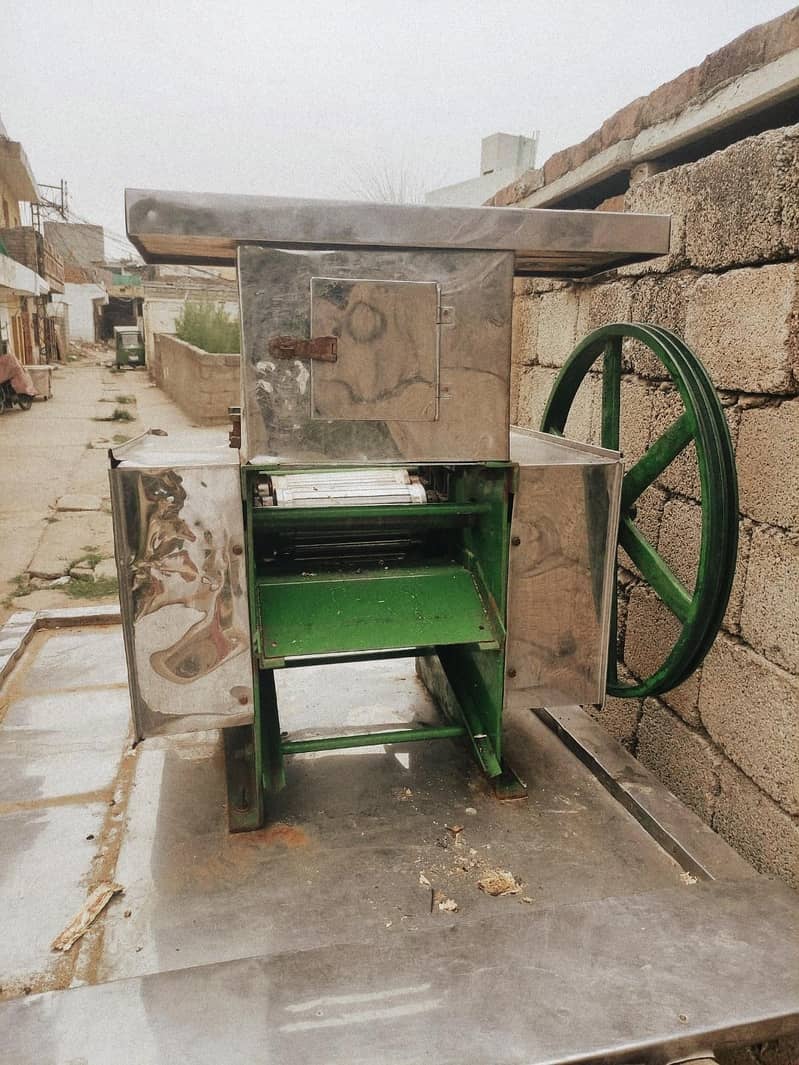 فل سائز گنے کا جوس نکالنے کی مشین برائے فروخت 1