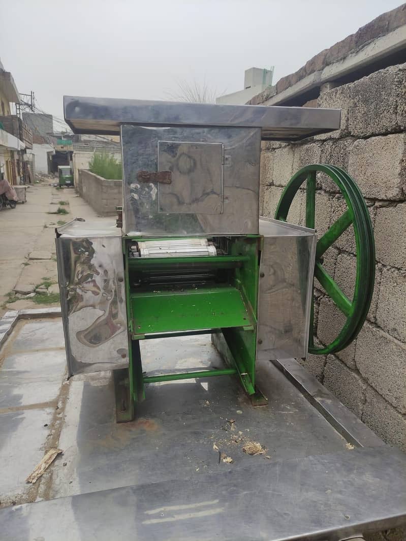 فل سائز گنے کا جوس نکالنے کی مشین برائے فروخت 4