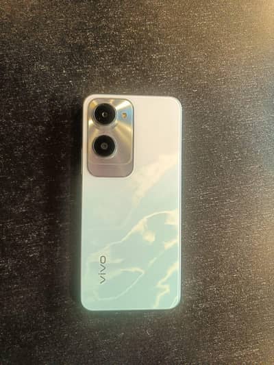 Vivo Y18
