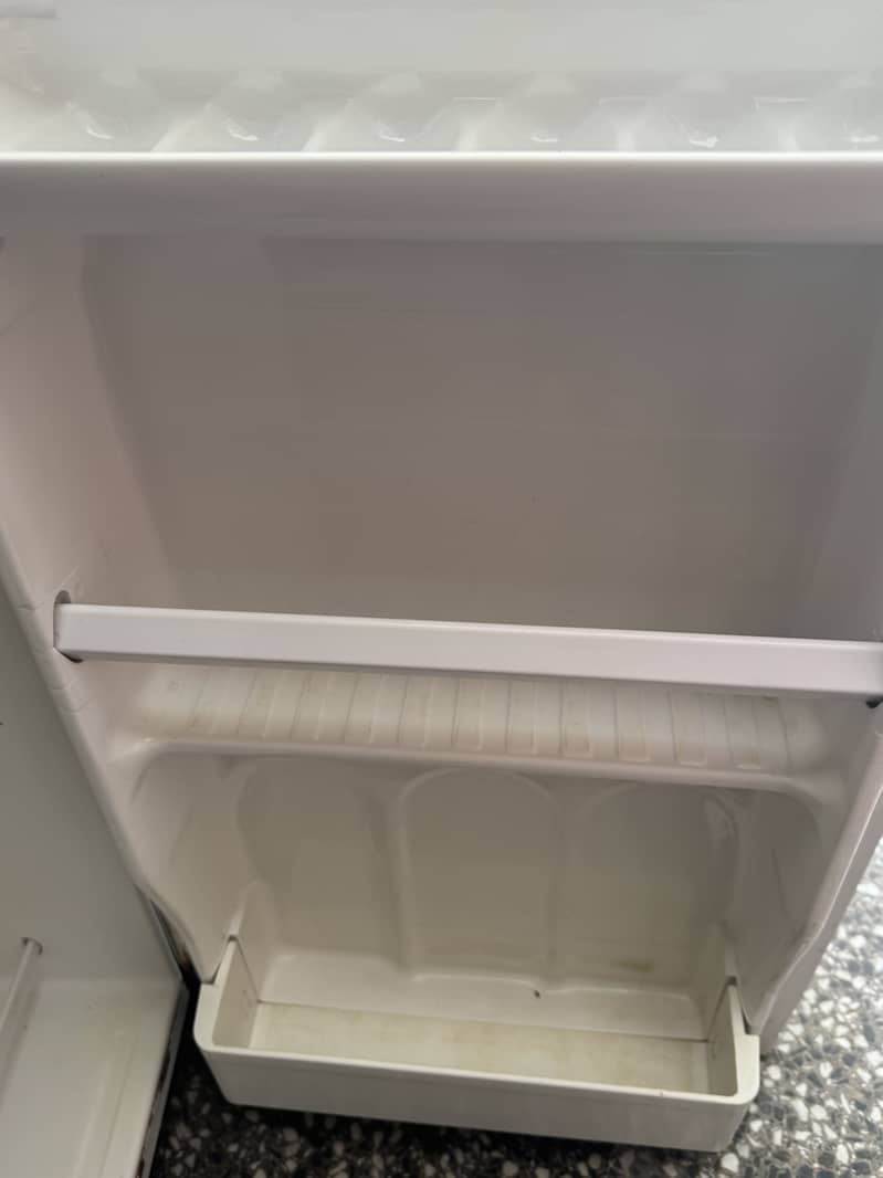 Mini Fridge 2