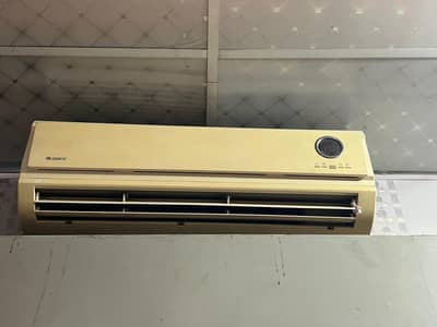 Gree 1 Ton Split AC  Original Gree AC Working Condition