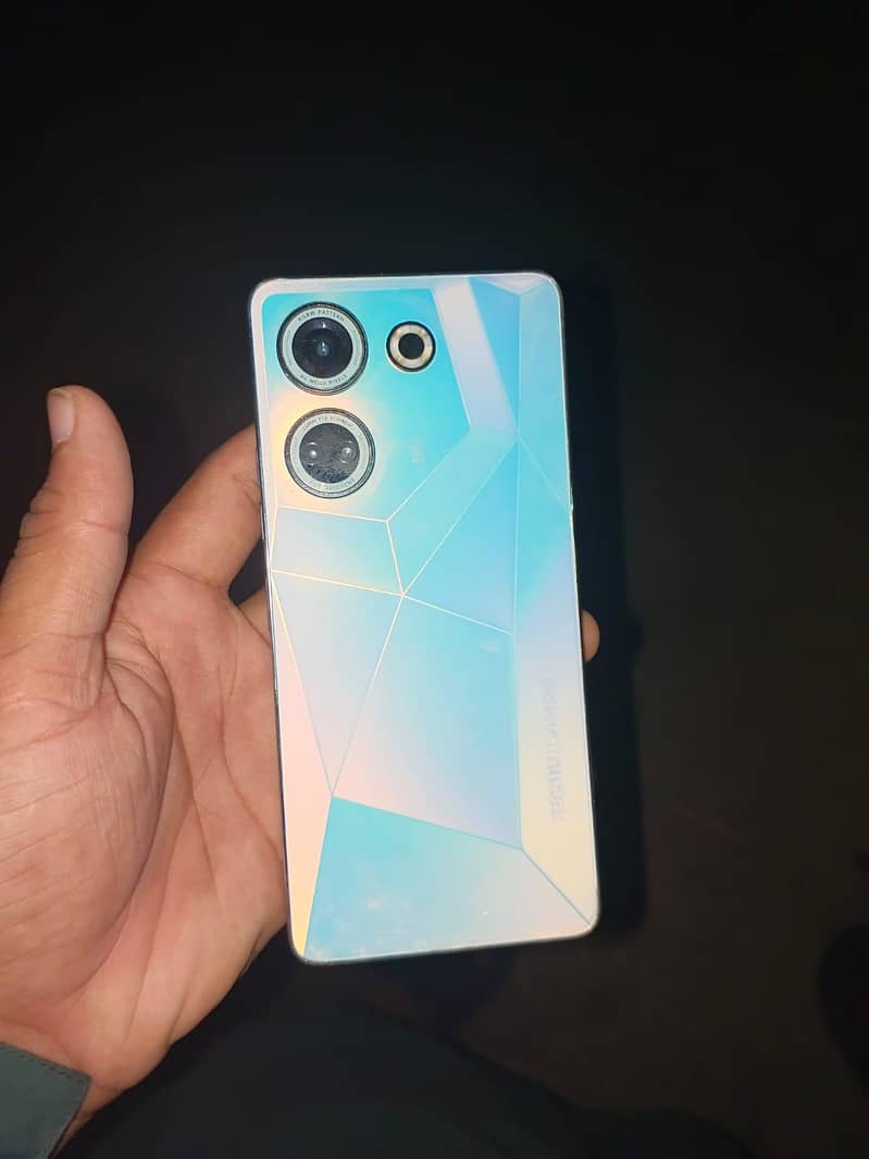 Tecno CAMON 20 2