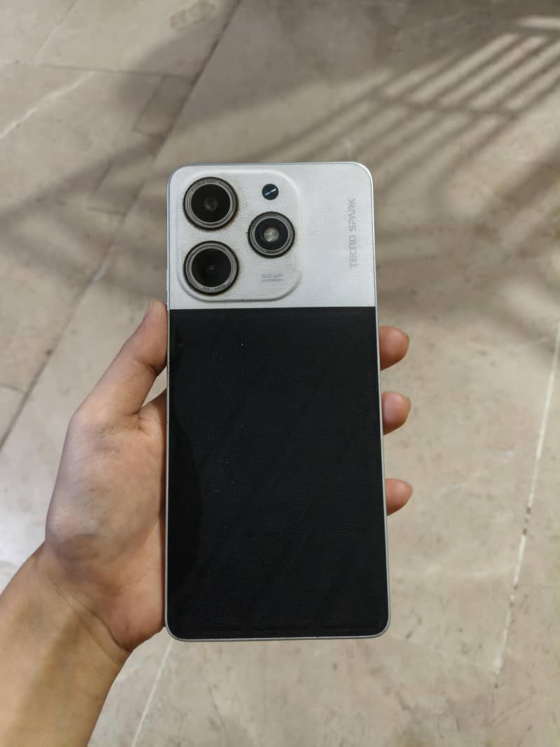 Tecno Spark 10 Pro 0