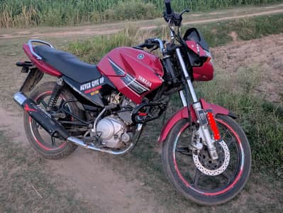 Selling Yamaha YBR Lush Condition