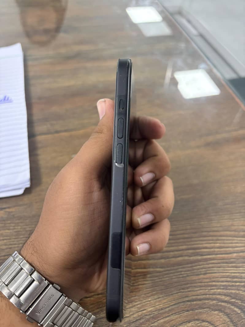 Apple iPhone 15 0