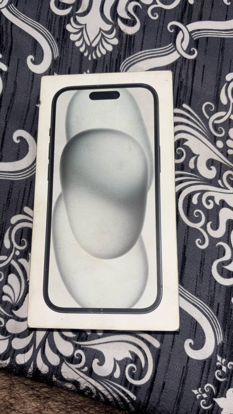 Apple iPhone 15 2