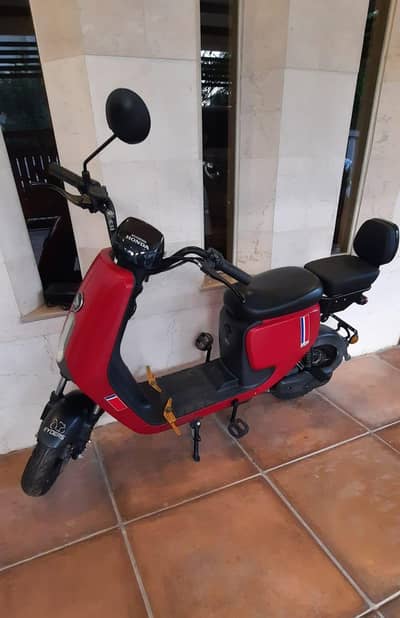 Honda Sundiro S07 Electric Scooty