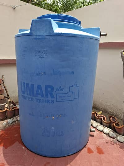 250 Gallon Water Tank – Good Condition – No Leakage