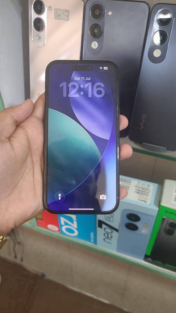 Apple iPhone 15 1