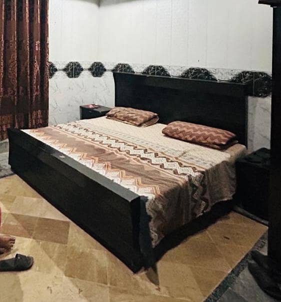 King Size bed Set 0
