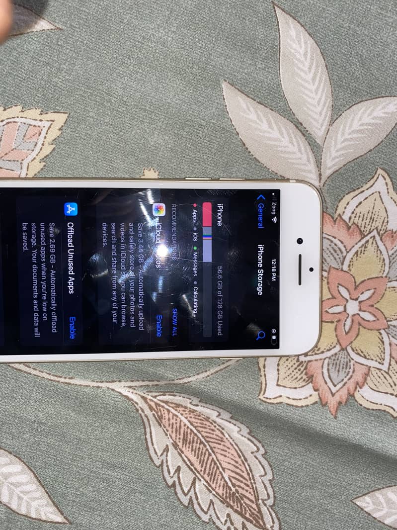 IPhone 7 4