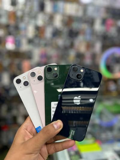 Apple iPhone 13