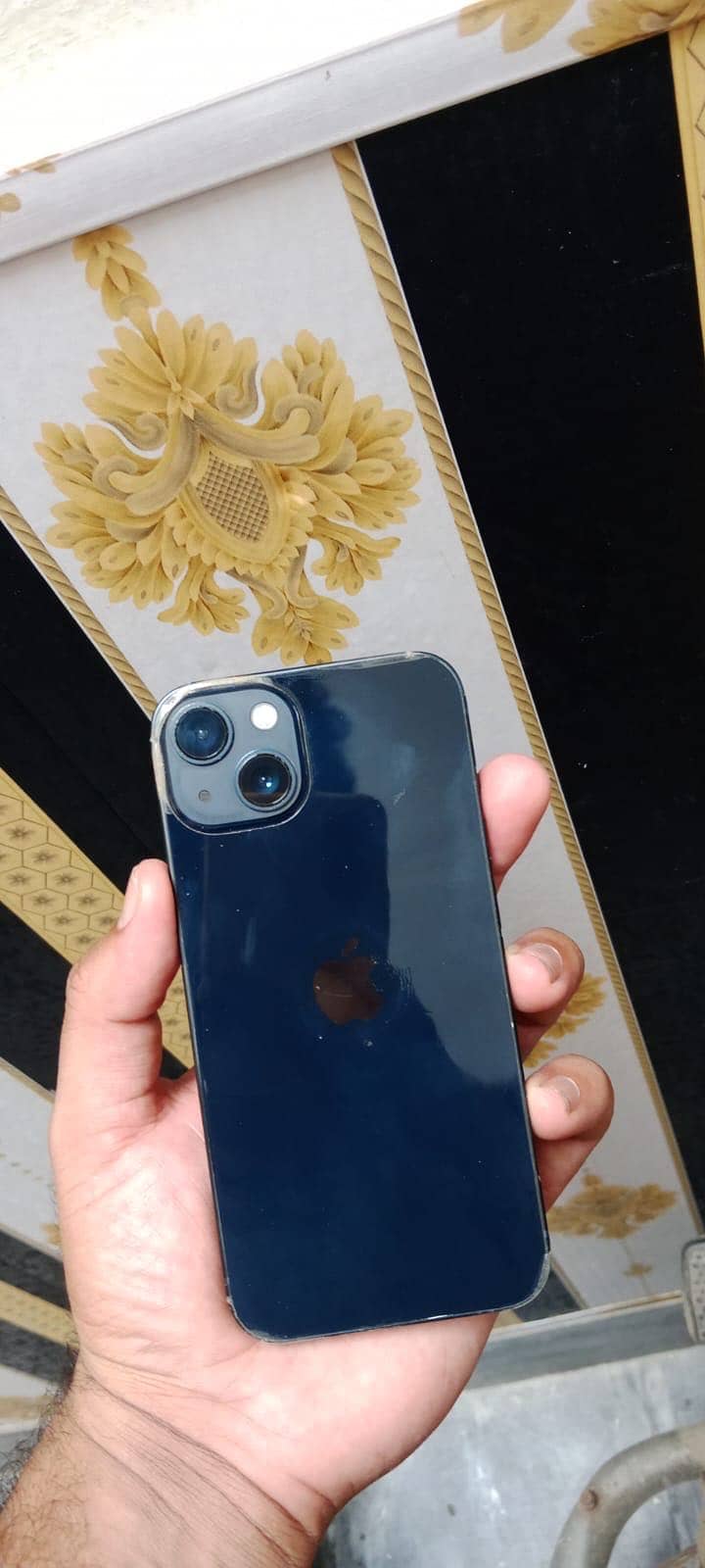 Apple iPhone 13 2