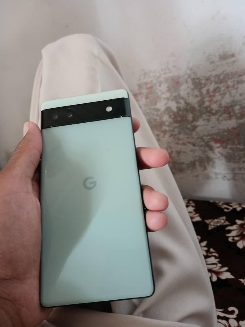Google Pixel 6a 1