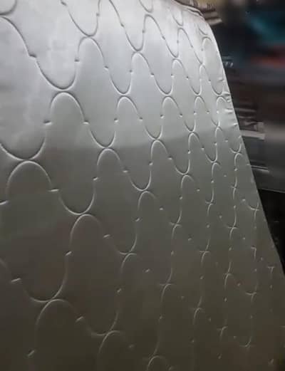 spring mattress Hy 8 inches chora Hy king size Hy bhot Kam istamal hwa