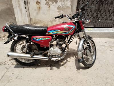 Honda 125 2018 model h achi halat h 03099933381
