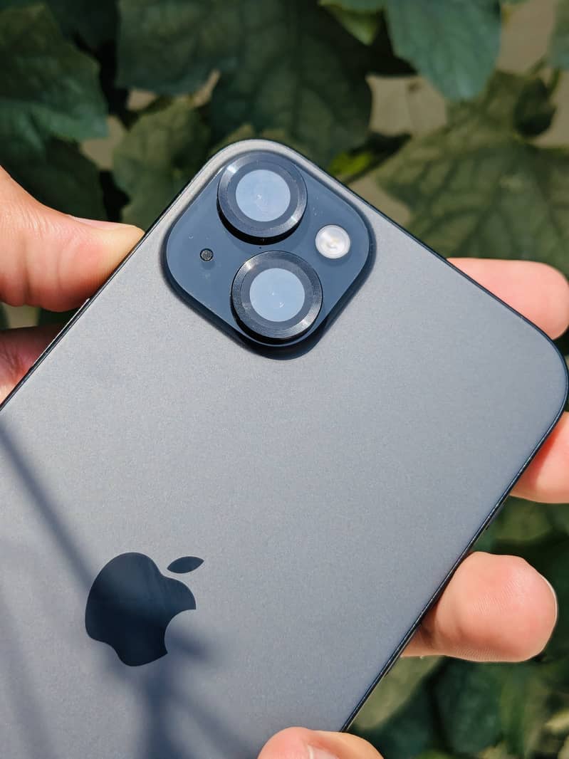 Apple iPhone 15 plus 1