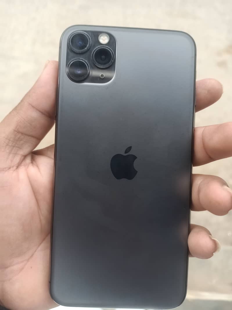 iPhone 11 Pro Max 0