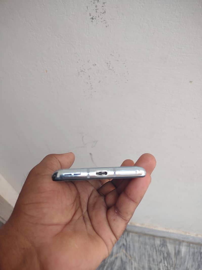 One Plus 8T 5