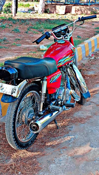 CG125