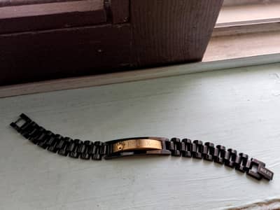 Stylish Men's Bracelet – Excellent Condition | Best Price