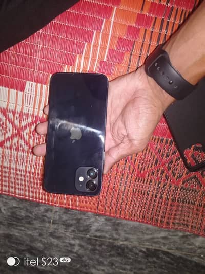 Apple iPhone 12