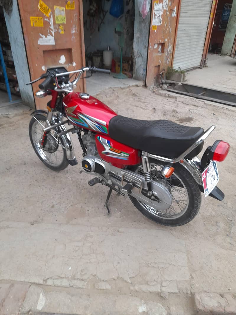 CG 125 3