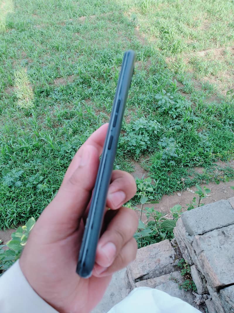 Google pixel 6a 4