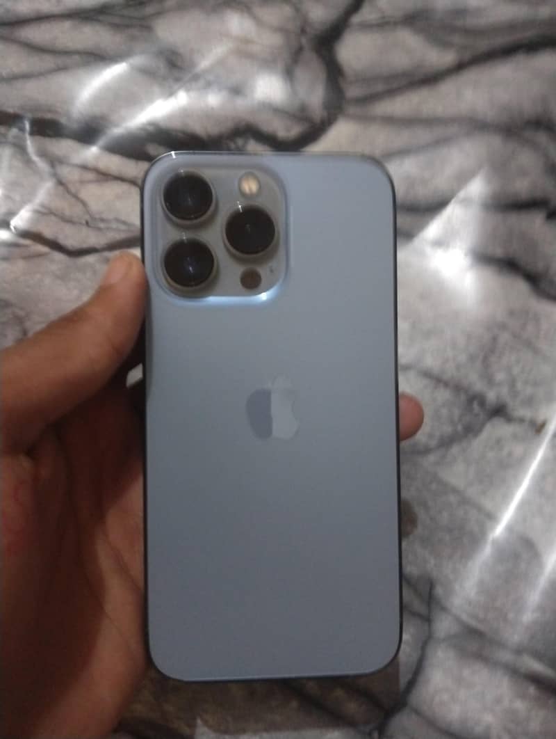 Apple iPhone 13 Pro 0