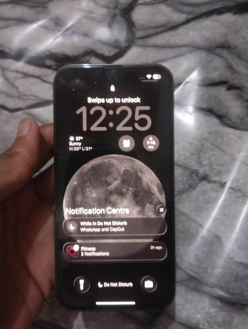 Apple iPhone 13 Pro 1