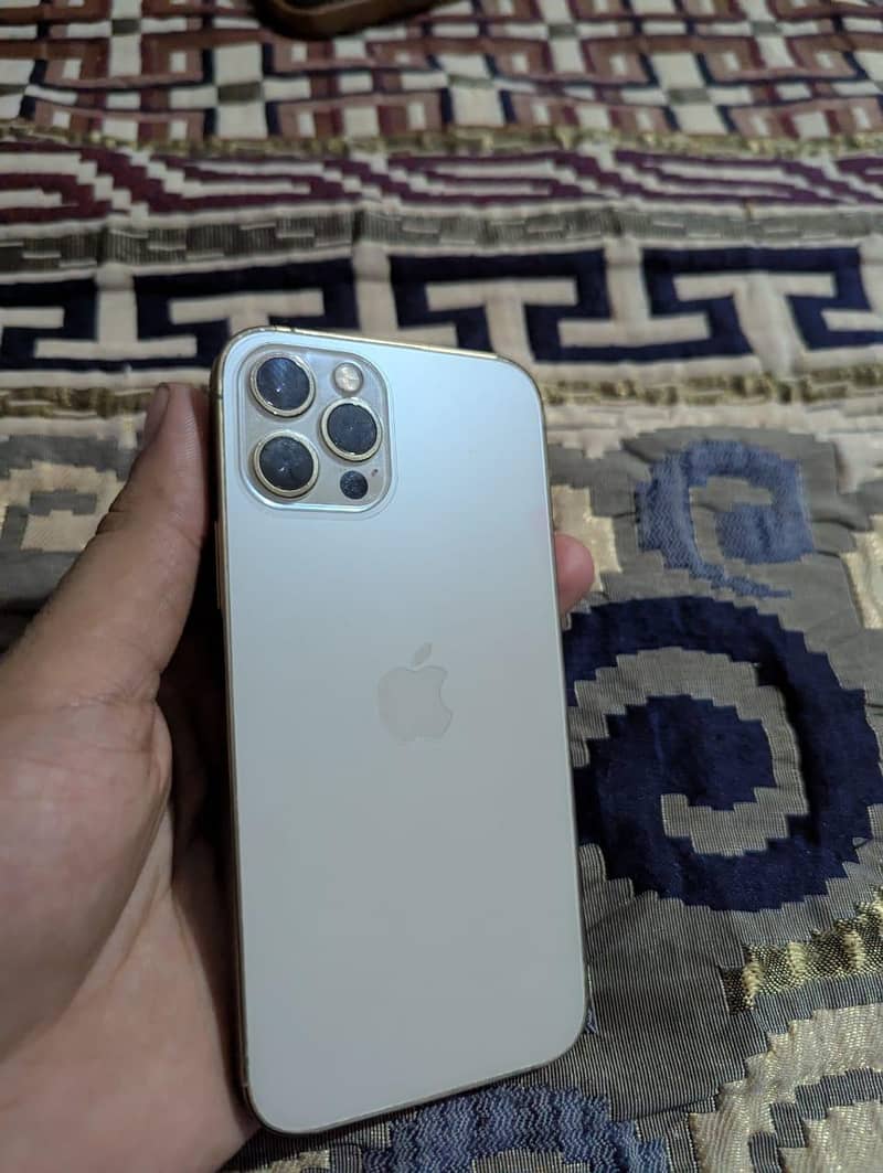 Apple iPhone 12 Pro 2