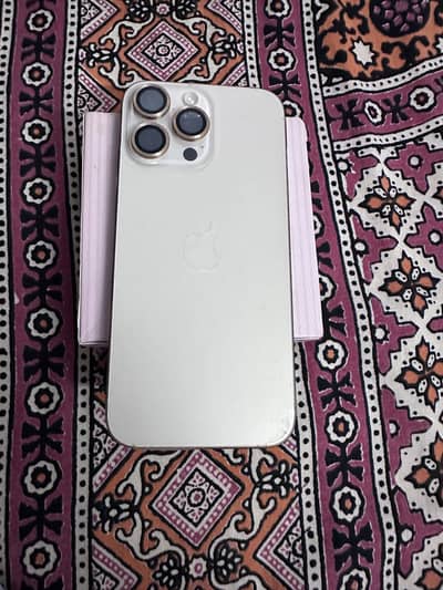 Apple iPhone 16 Pro Max