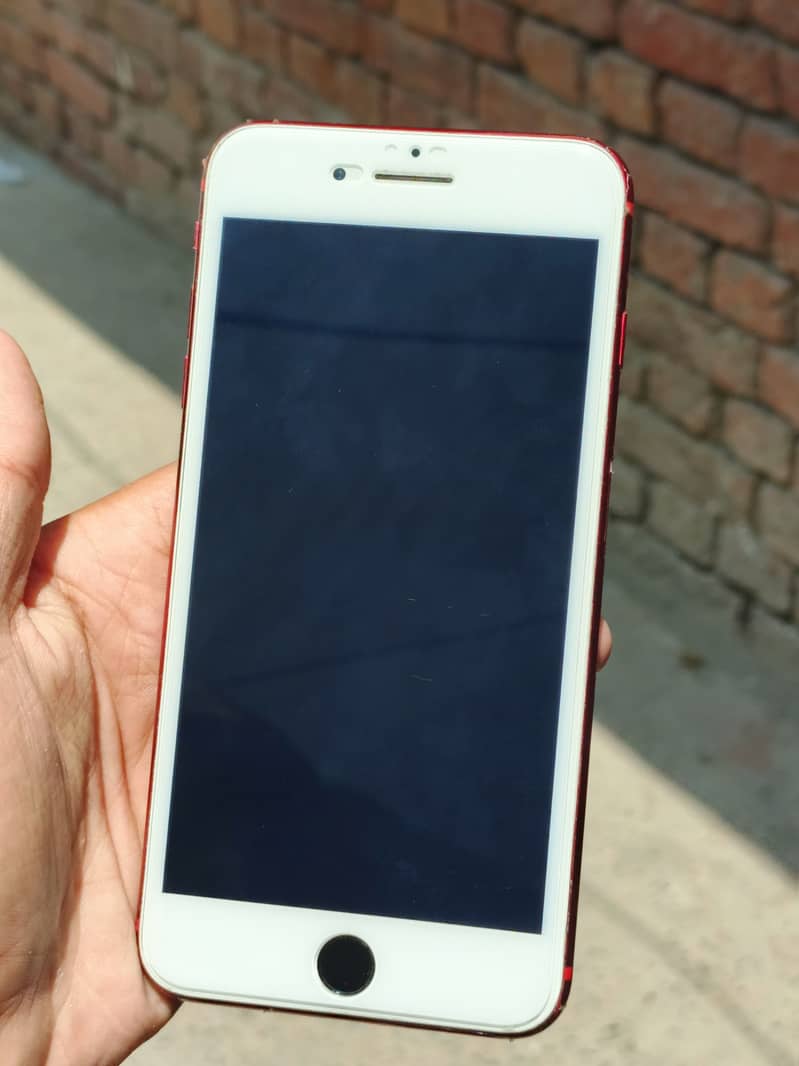 Apple iPhone 8 Plus 1
