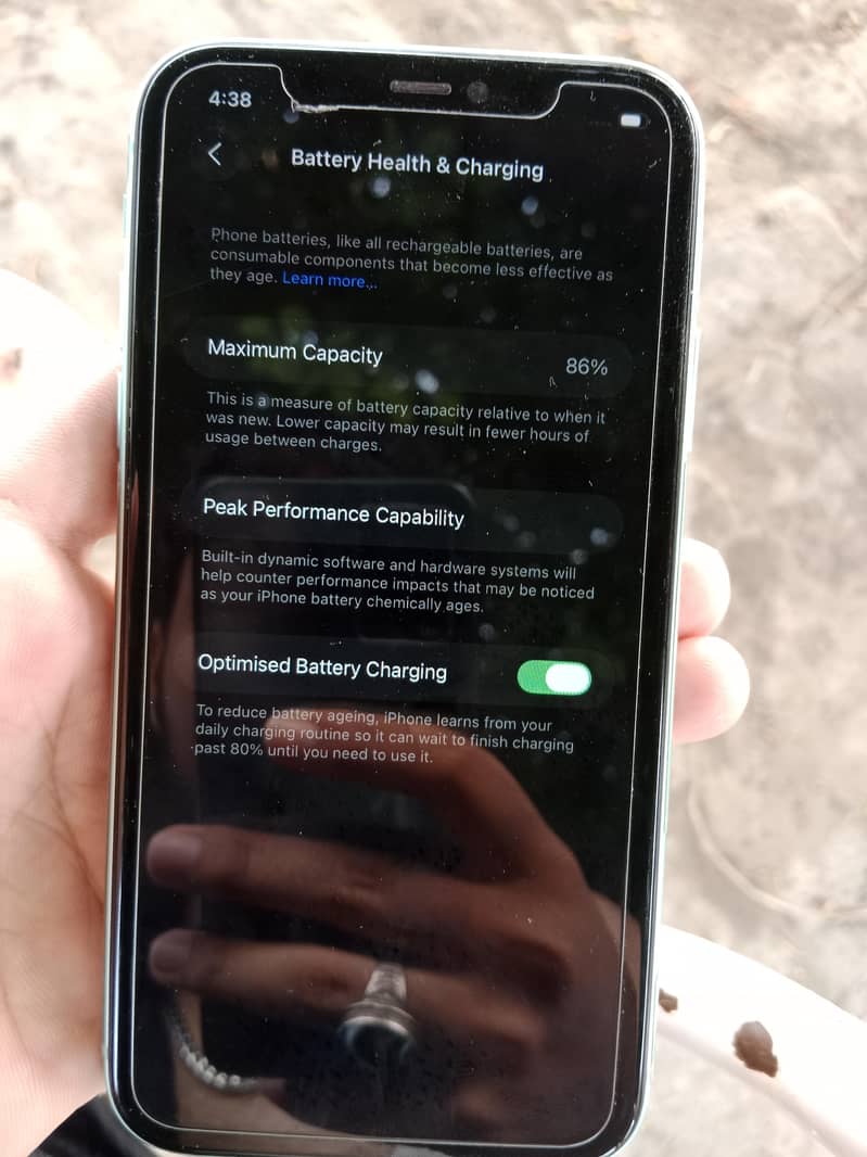 Apple iPhone 11 4