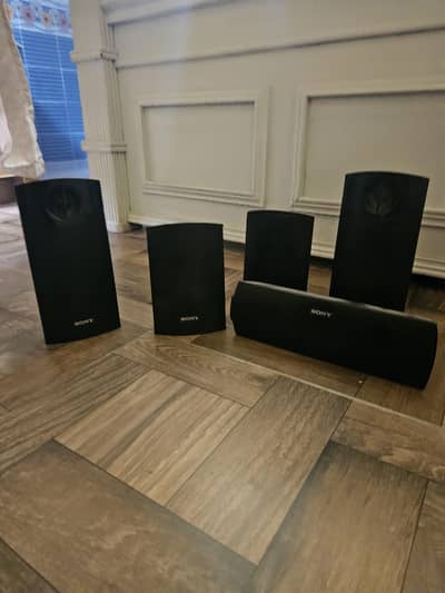 Original Sony Home Theatre - Heavy Bass Woofer + 5 Speakers