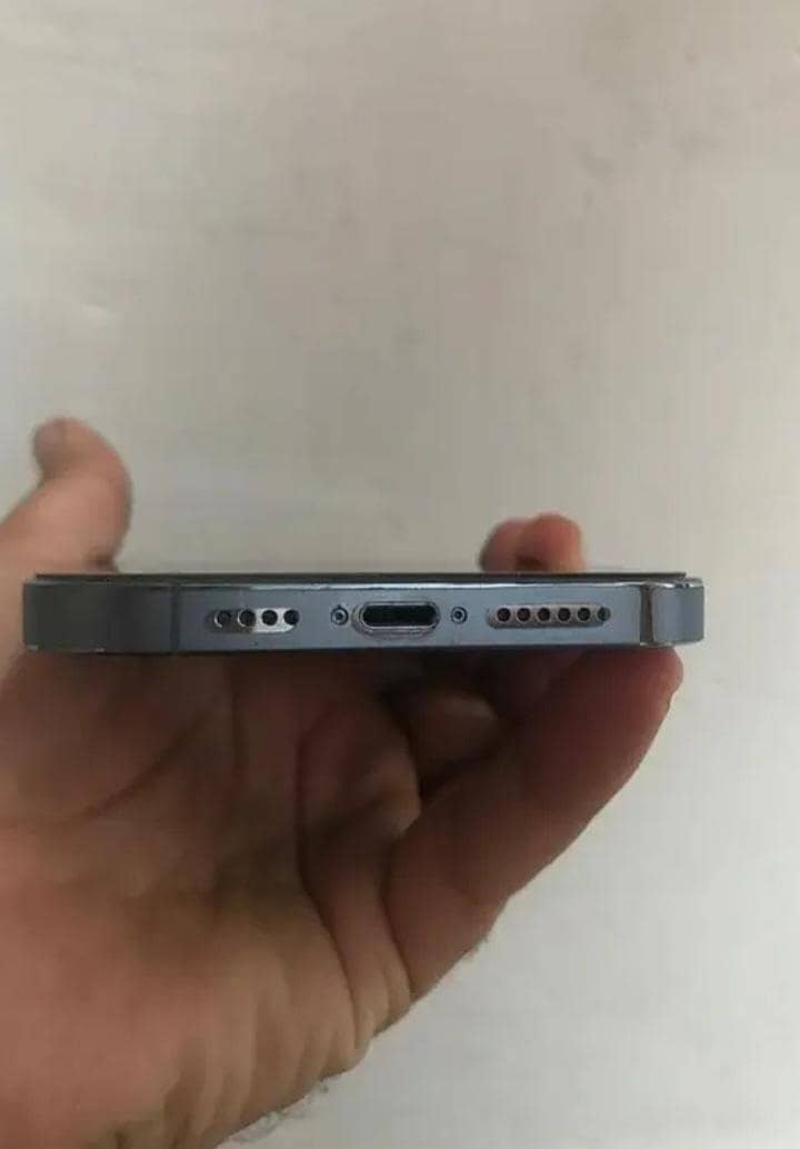 IPhone 13 Pro Max 6