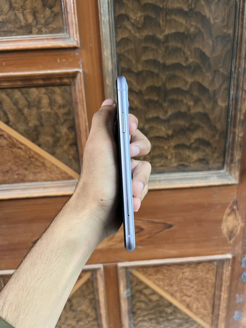 Apple iPhone 11 2