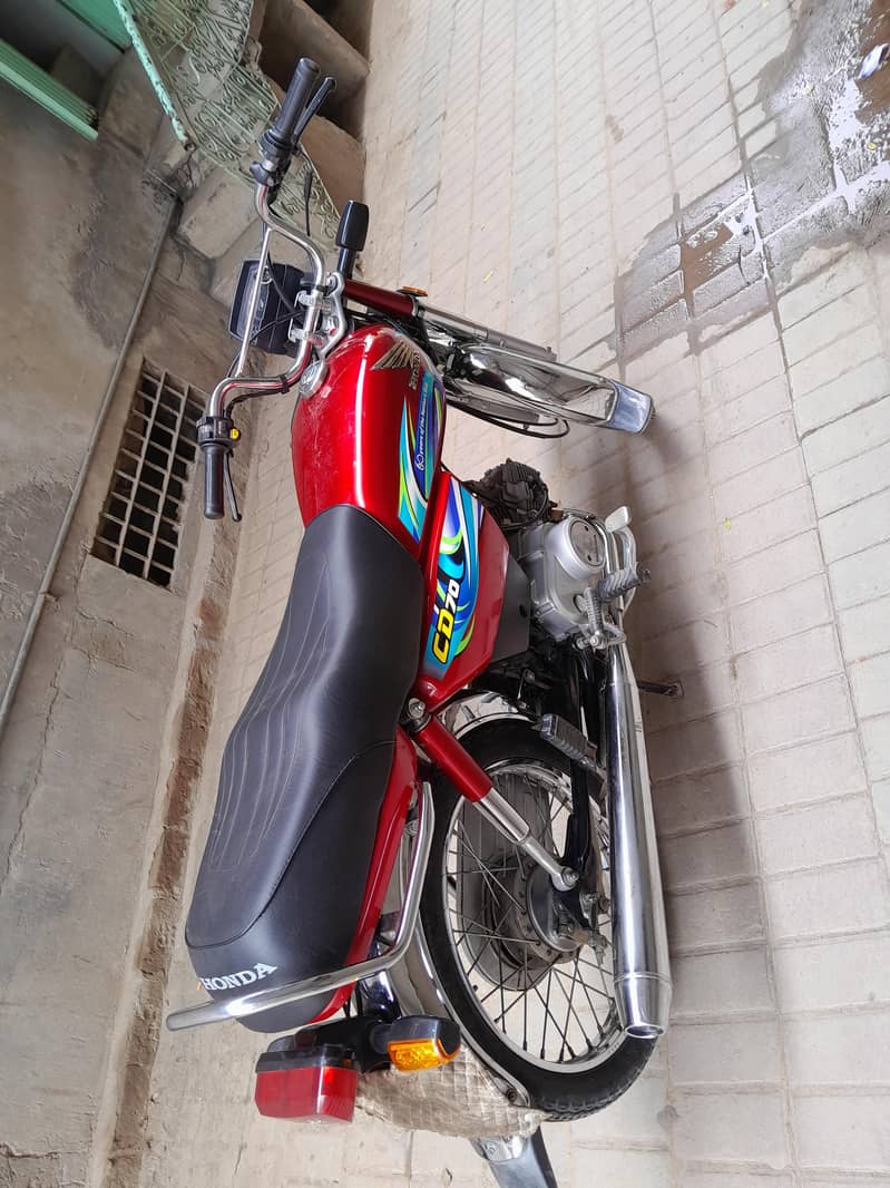 خریدنے والے رابطہ کریں 5