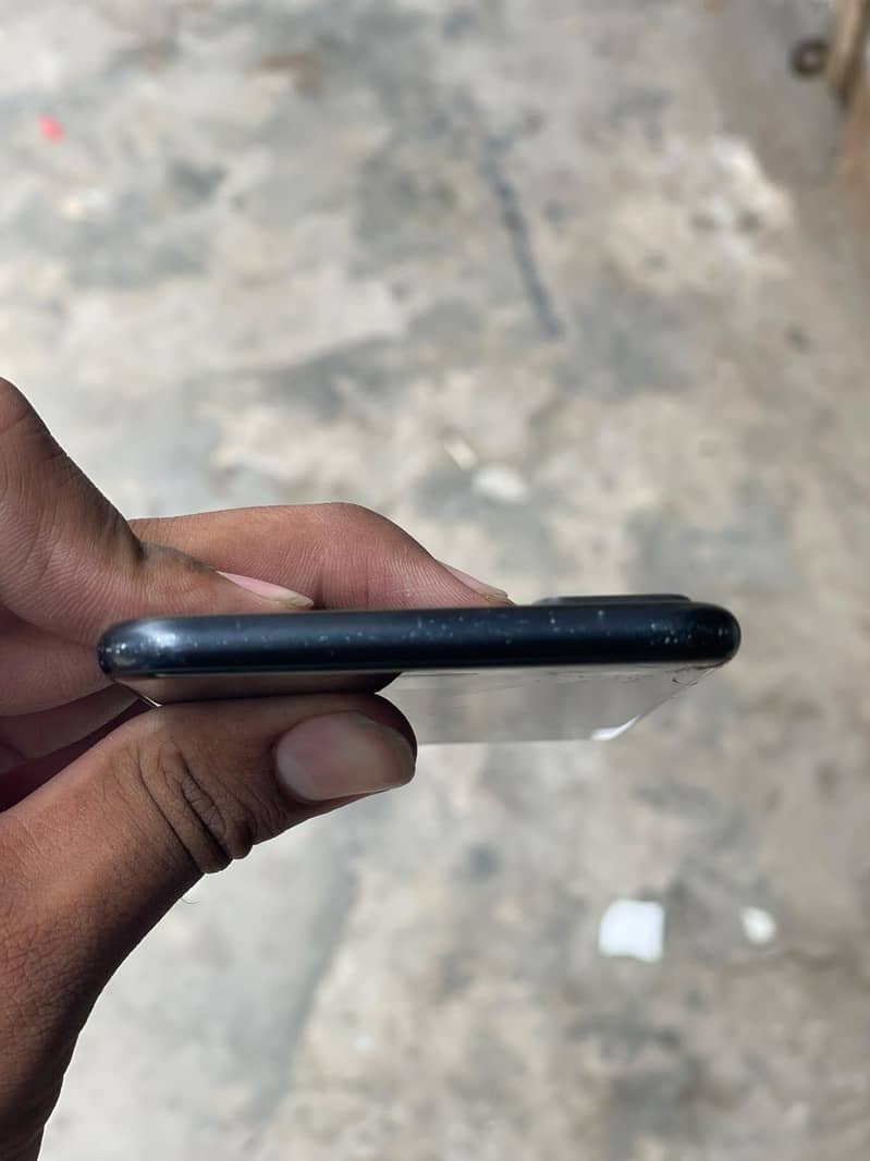 Apple iPhone 7 Plus 3