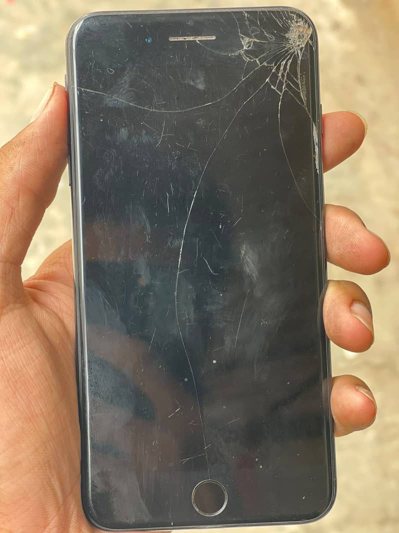 Apple iPhone 7 Plus 9