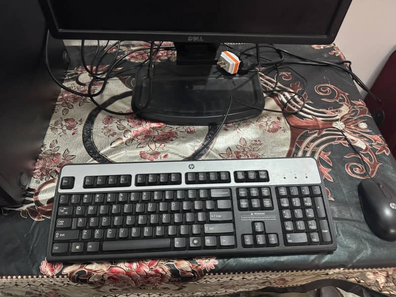 Brand new condition computer 6