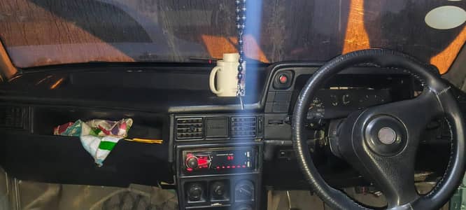 car ma koi b kam nai sb ok ha . . ac not work