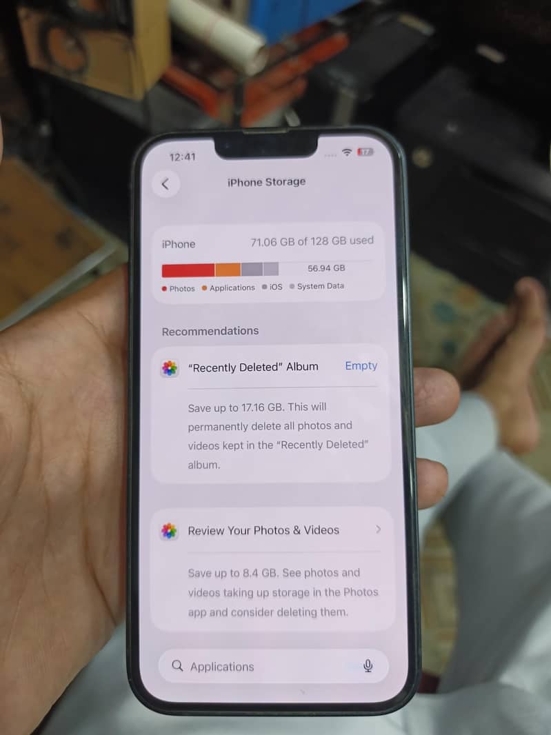 Apple iPhone 13 8