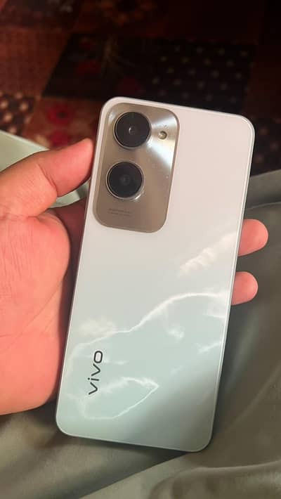 Vivo Y18