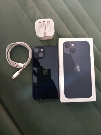 Apple iPhone 13
