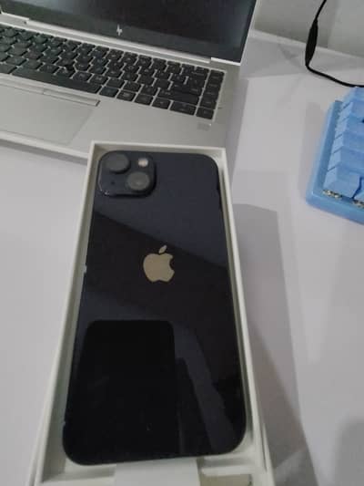 Apple iPhone 13